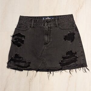 Hollister High Rise Distressed Black Jean Skirt size 3